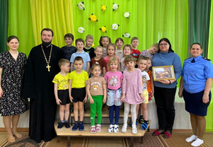 В детских садах посёлка Матвеев Курган началось проведение серии православных уроков «По страницам Библии к Пасхе»