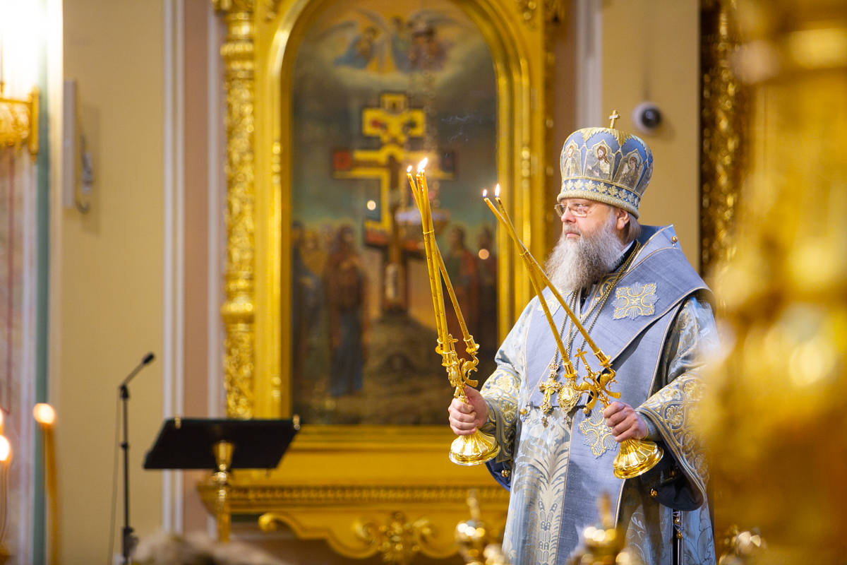 В праздник Казанской иконы Божией Матери митрополит Меркурий совершил Божественную литургию