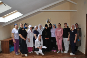 В Ростовской епархии проходят курсы для сестер милосердия по уходу за тяжелобольными и ранеными