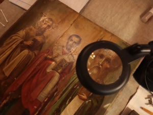 В иконописной мастерской прихода святого Георгия Победоносца прошел мастер-класс по реставрации