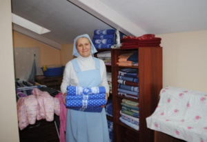 Церковный пункт временного размещения продолжает помогать беженцам и жителям Донбасса
