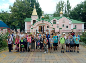 Храм вмч. Георгия Победоносца г. Ростова-на-Дону посетили дети из оздоровительного лагеря школы № 86