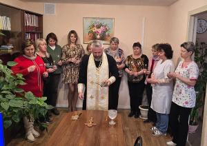 Благочинный Таганрогского округа посетил Кризисный центр помощи женщинам в г. Таганроге