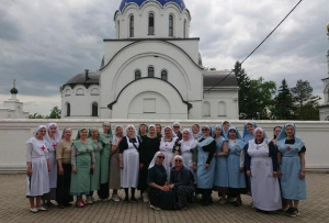 Сестры милосердия Ростовской епархии посетили подворье монастыря «Всецарица»  