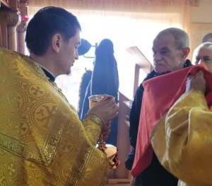 В Новочеркасском интернате для престарелых и инвалидов совершена Божественная литургия