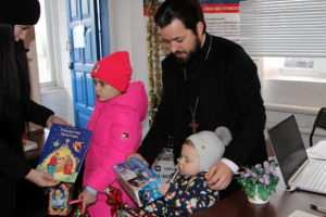 В Епархиальном гуманитарном центре проходят Рождественские поздравления
