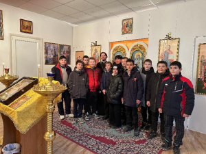 Петропавловский храм села Кугей посетили с экскурсией воспитанники сельской школы