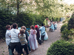 Для учеников семейной школы «Вертоград» при храме Александра Невского был организован утренник, посвященный окончанию учебного года 
