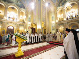 В канун Вознесения Господня Глава Донской митрополии совершил всенощное бдение в Ростовском кафедральном соборе