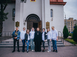 Добровольческая группа "Маринс Парк Отель" посетила храм мученицы Татианы при ДГТУ